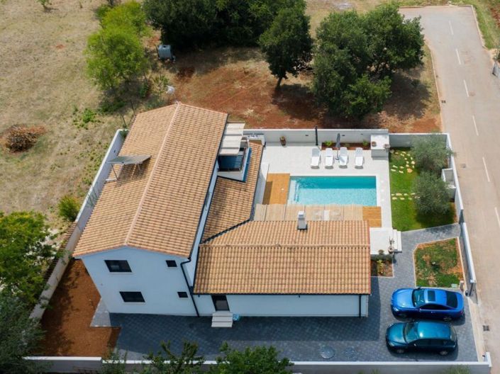 Image No.3-4 Bed Property for sale