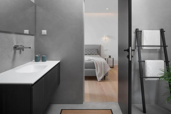 Image No.20-4 Bed Property for sale