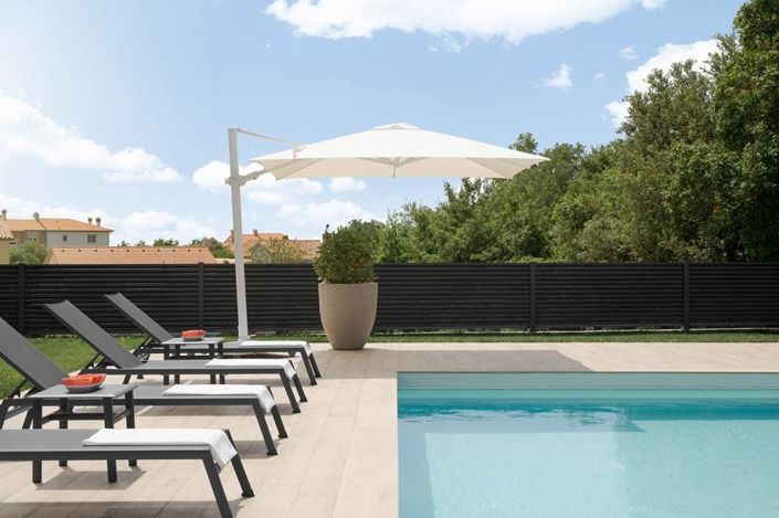 Image No.5-4 Bed Property for sale