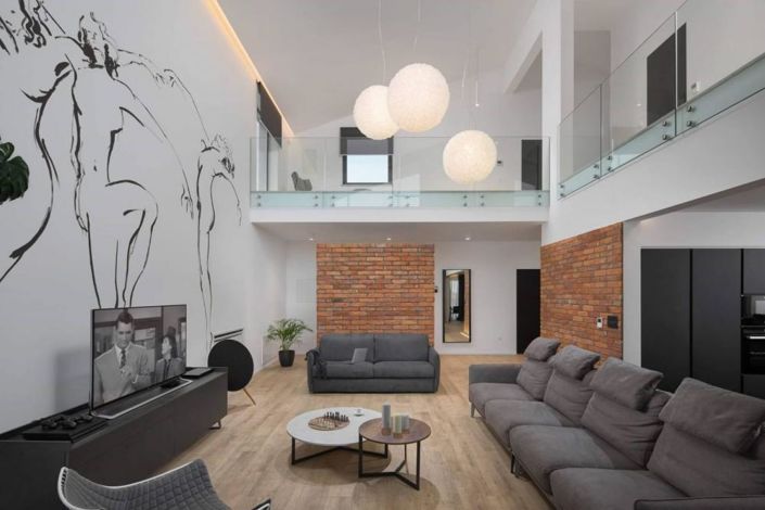 Image No.9-4 Bed Property for sale