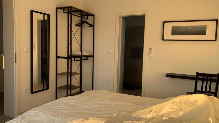 Image No.23-3 Bed Property for sale