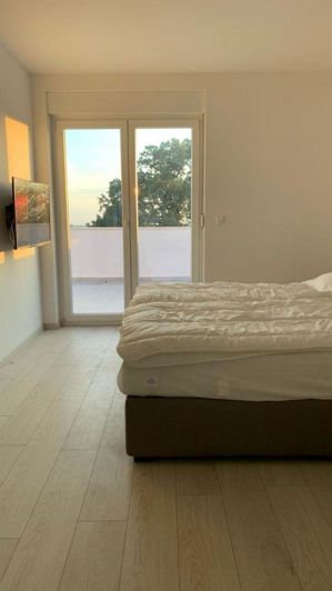 Image No.25-3 Bed Property for sale