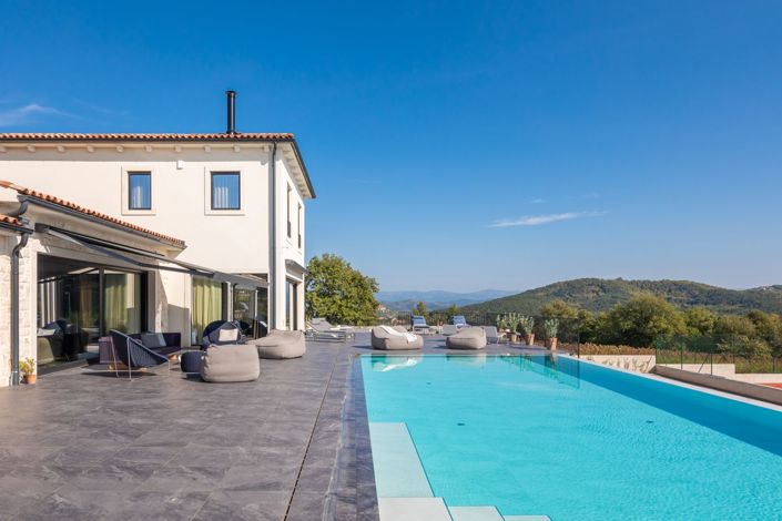 Image No.23-4 Bed Property for sale