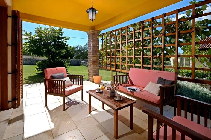 Image No.5-4 Bed Property for sale