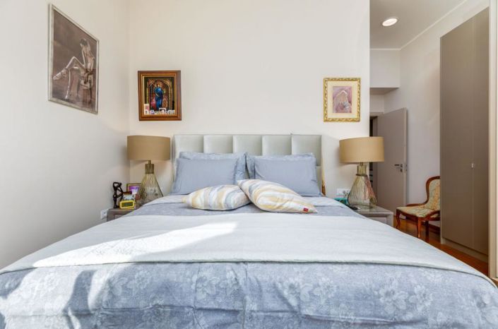 Image No.21-5 Bed Property for sale