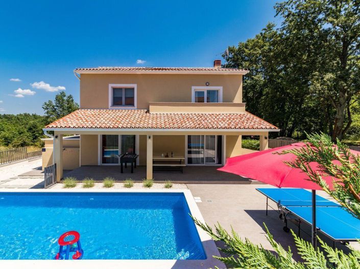 Image No.1-4 Bed Property for sale