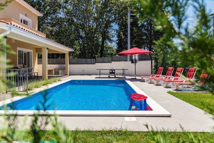 Image No.8-4 Bed Property for sale