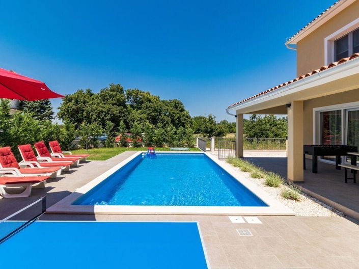 Image No.9-4 Bed Property for sale