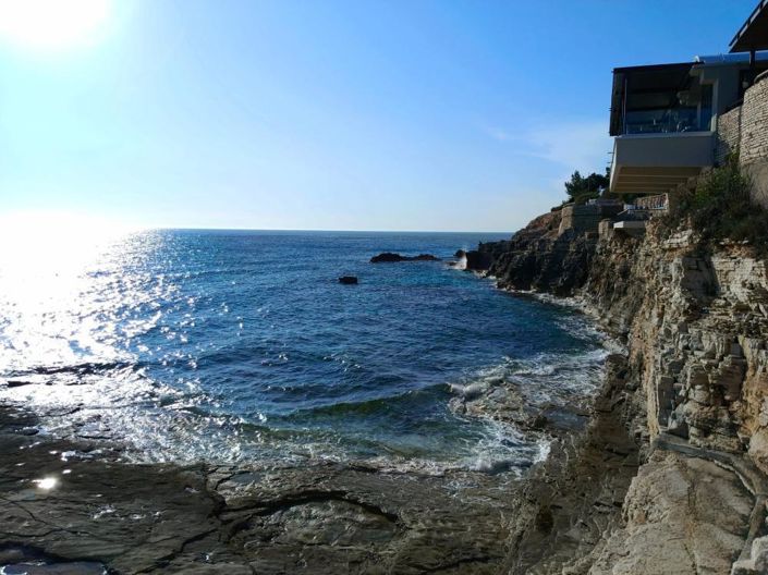 Image No.11-5 Bed Property for sale