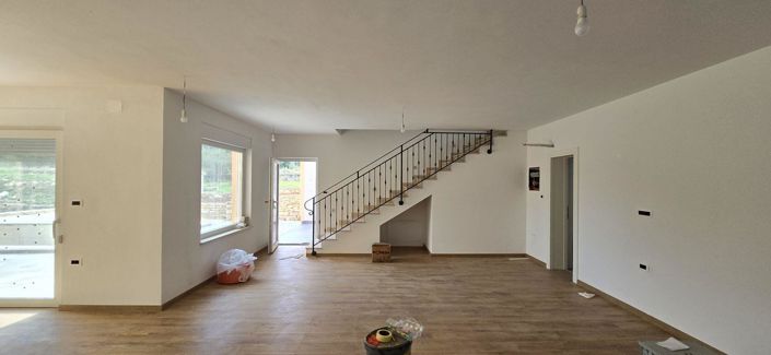 Image No.7-3 Bed Property for sale