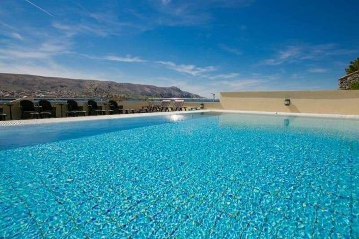 Image No.3-52 Bed Property for sale