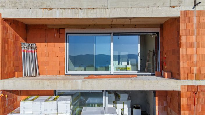 Image No.3-4 Bed Property for sale