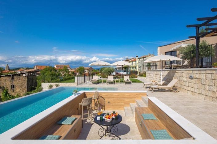 Image No.5-4 Bed Property for sale