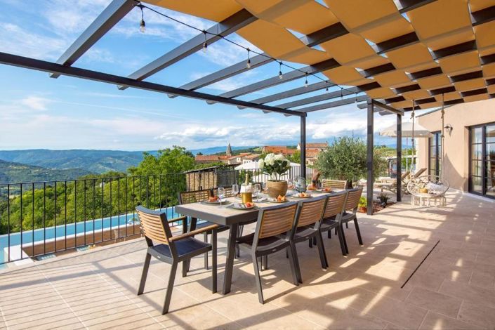 Image No.7-4 Bed Property for sale