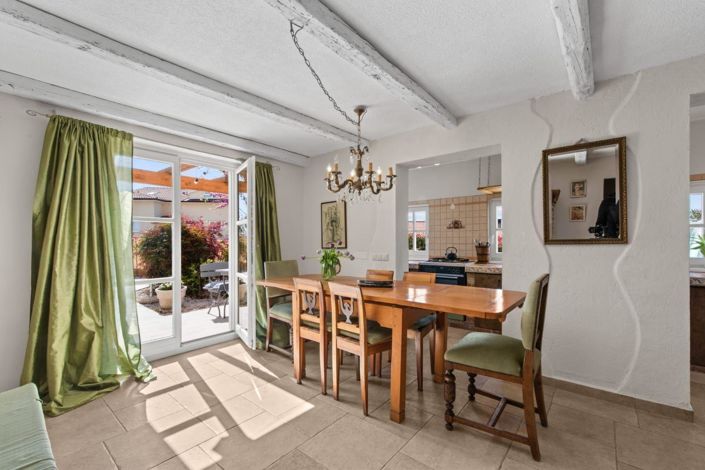 Image No.13-3 Bed Property for sale