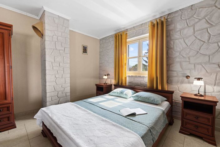 Image No.25-3 Bed Property for sale