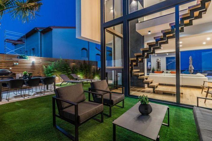 Image No.18-4 Bed Property for sale