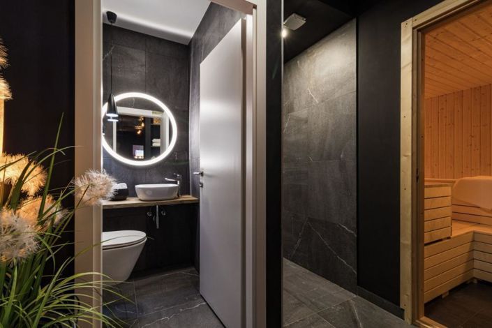 Image No.24-4 Bed Property for sale