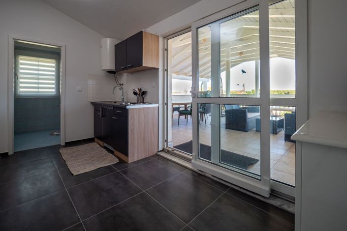 Image No.12-7 Bed Property for sale