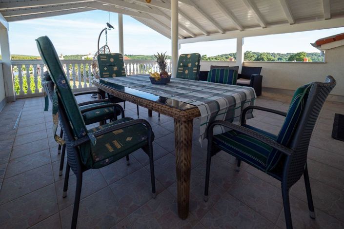 Image No.7-7 Bed Property for sale