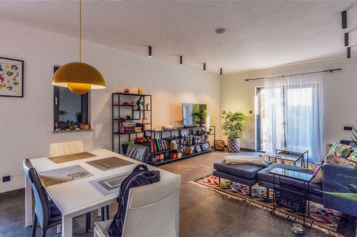 Image No.12-4 Bed Property for sale