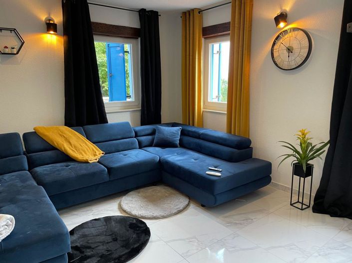 Image No.13-4 Bed Property for sale