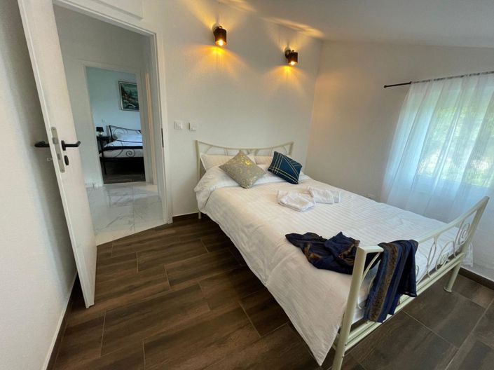 Image No.24-4 Bed Property for sale