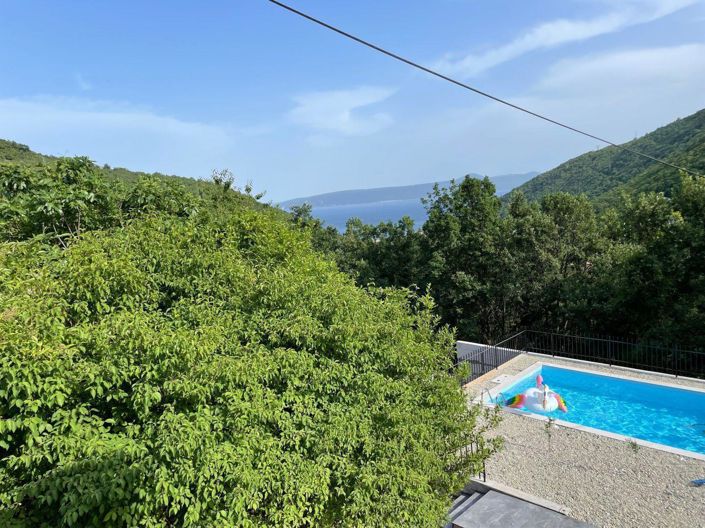 Image No.6-4 Bed Property for sale