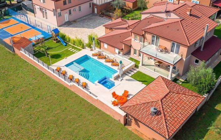Image No.1-10 Bed Property for sale