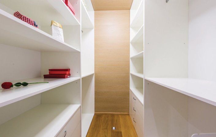 Image No.21-4 Bed Property for sale