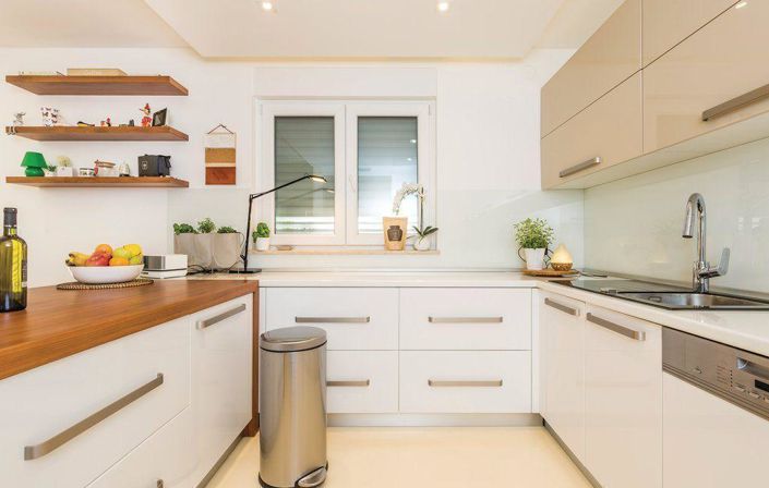 Image No.22-4 Bed Property for sale