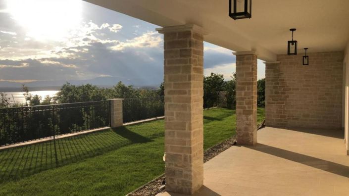 Image No.13-4 Bed Property for sale