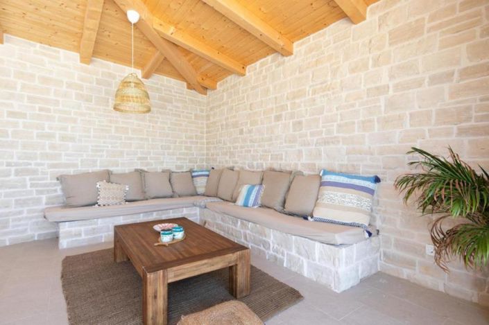 Image No.24-4 Bed Property for sale