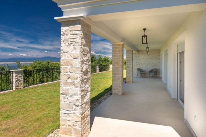 Image No.6-4 Bed Property for sale