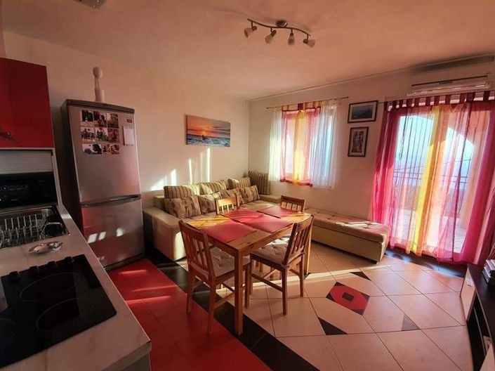 Image No.2-6 Bed Property for sale