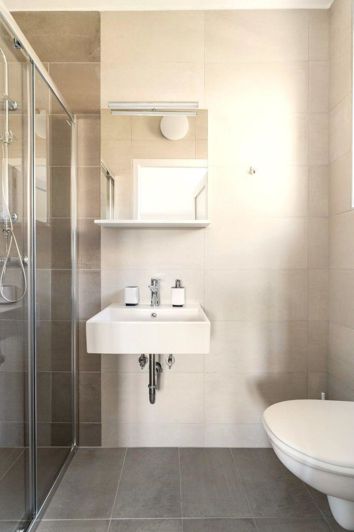 Image No.15-15 Bed Property for sale