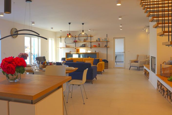 Image No.19-4 Bed Property for sale