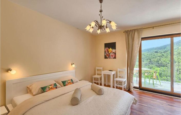 Image No.23-3 Bed Property for sale