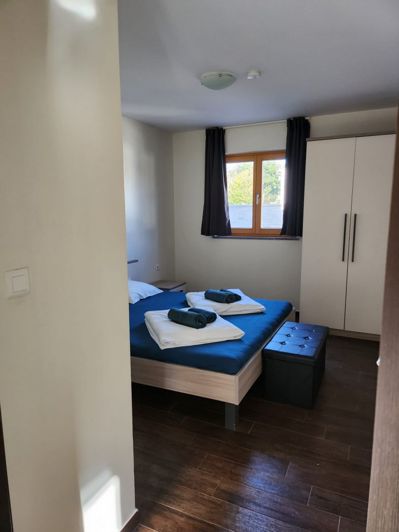 Image No.21-7 Bed Property for sale