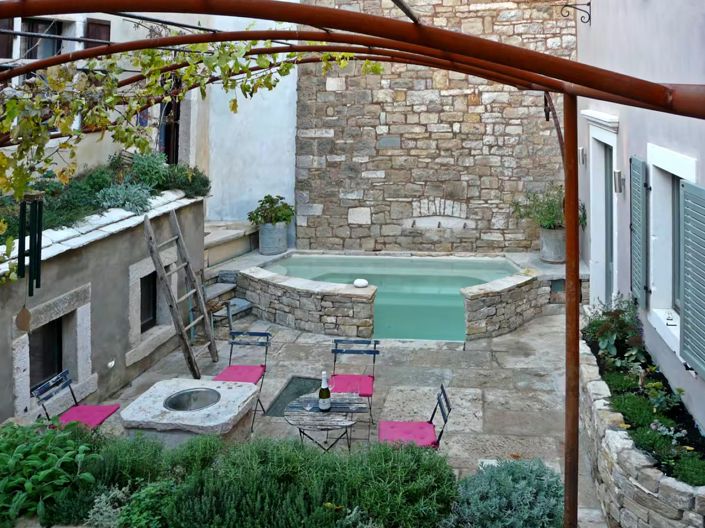 Image No.3-4 Bed Property for sale