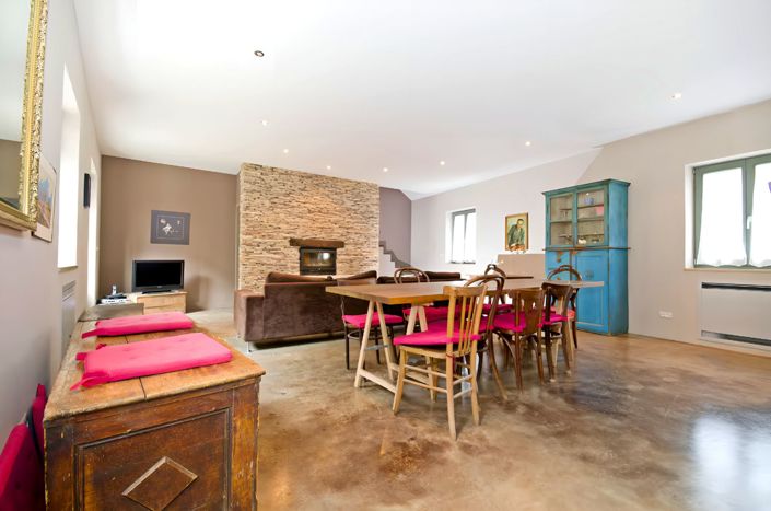 Image No.9-4 Bed Property for sale