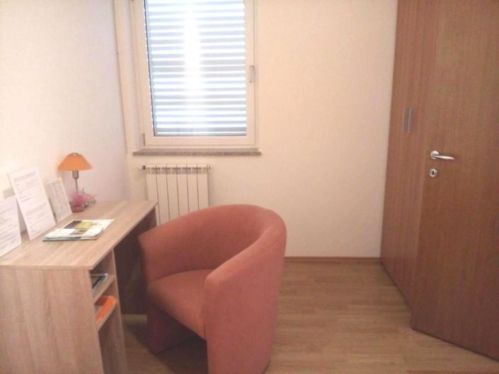 Image No.7-8 Bed Property for sale