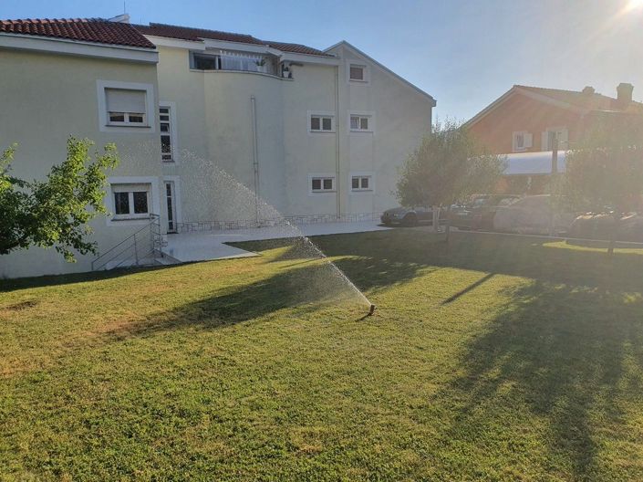 Image No.6-11 Bed Property for sale