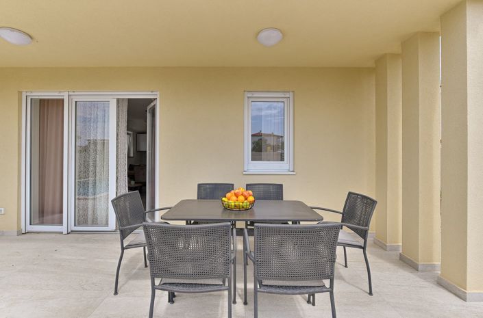 Image No.7-3 Bed Property for sale