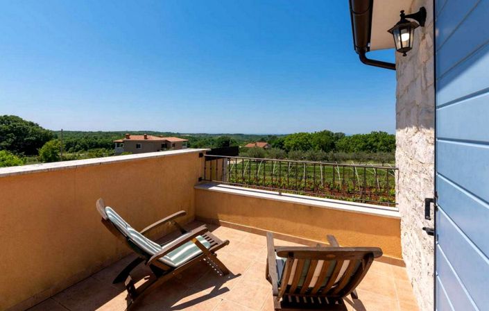 Image No.25-3 Bed Property for sale