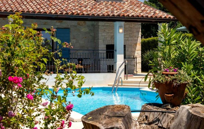 Image No.7-3 Bed Property for sale