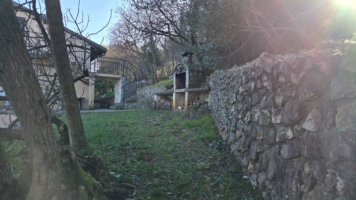 Image No.11-12 Bed Property for sale