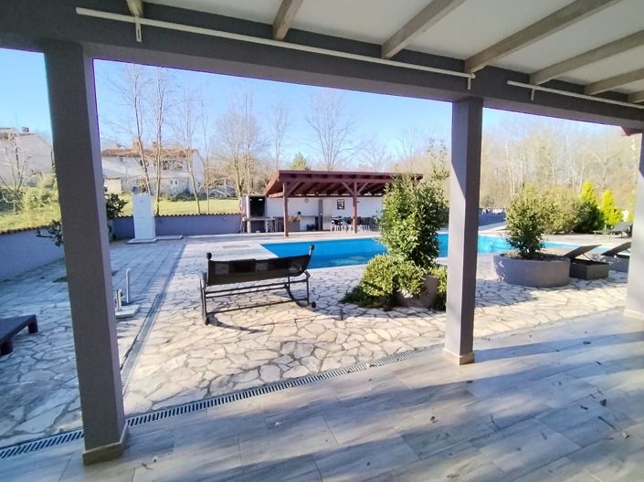 Image No.6-6 Bed Property for sale