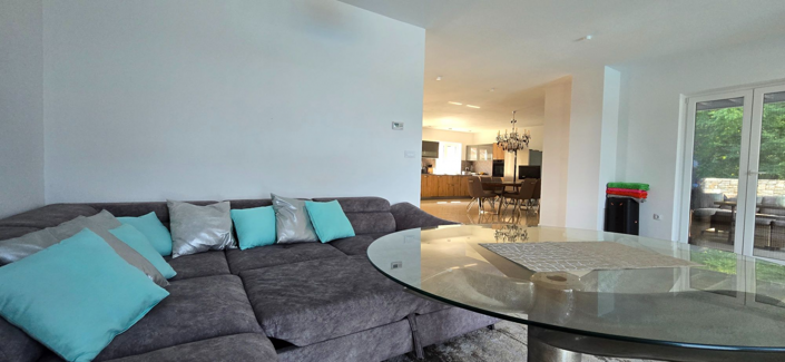 Image No.21-4 Bed Property for sale