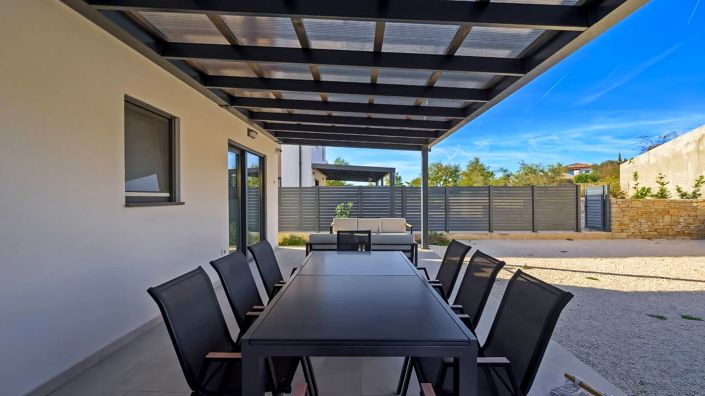 Image No.9-4 Bed Property for sale